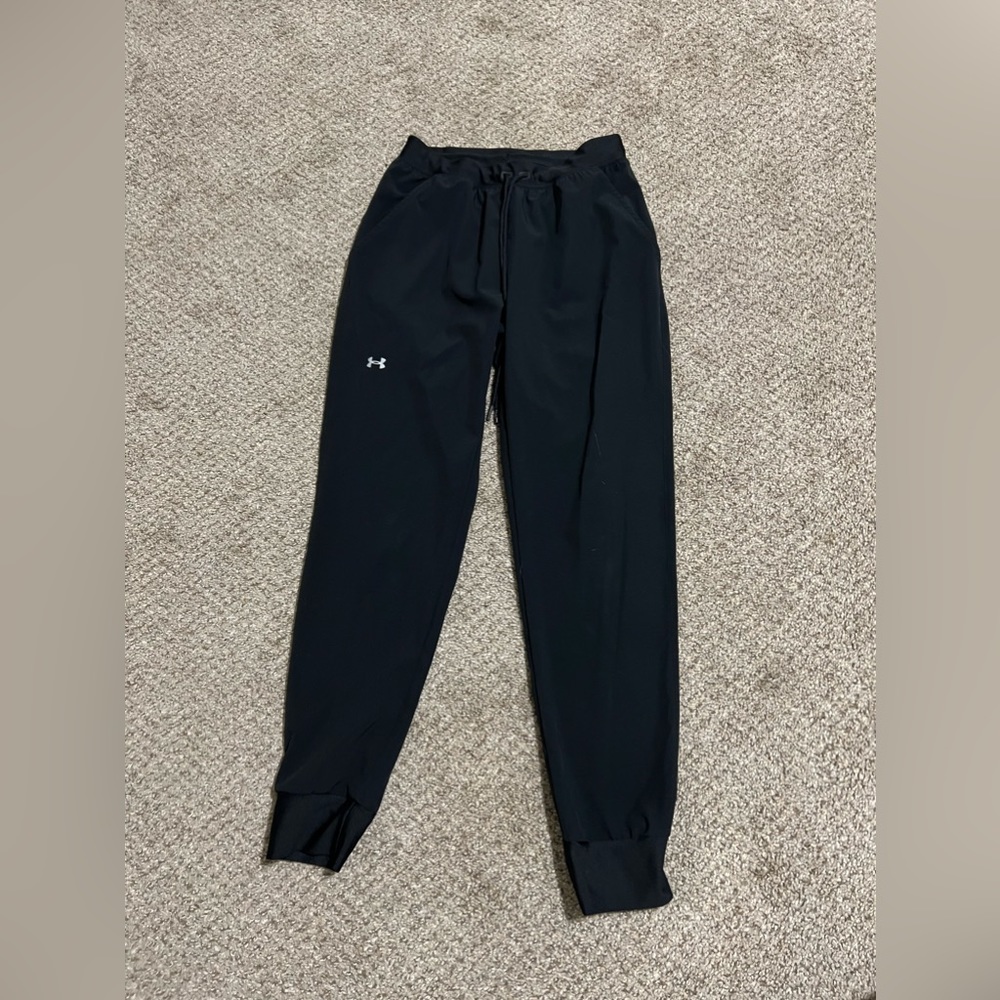 Woman’s under armor sweats
